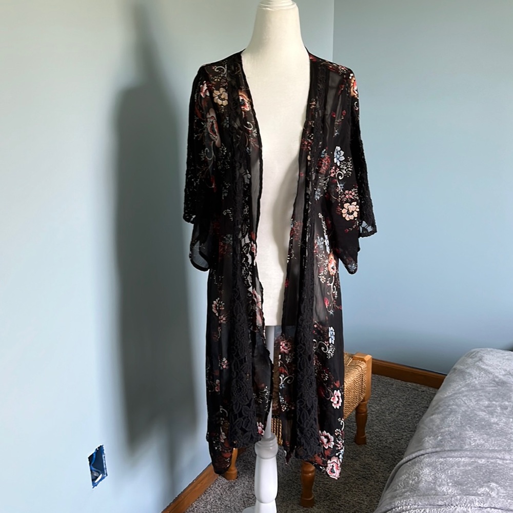 American Eagle Outfitters Kimono